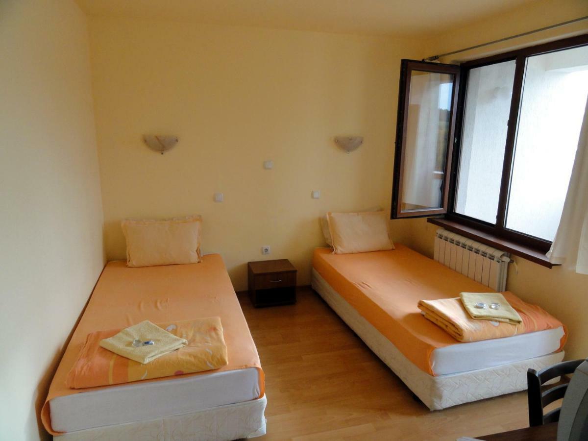Hotel Aleksievata Kashta Gurgulyat Ngoại thất bức ảnh