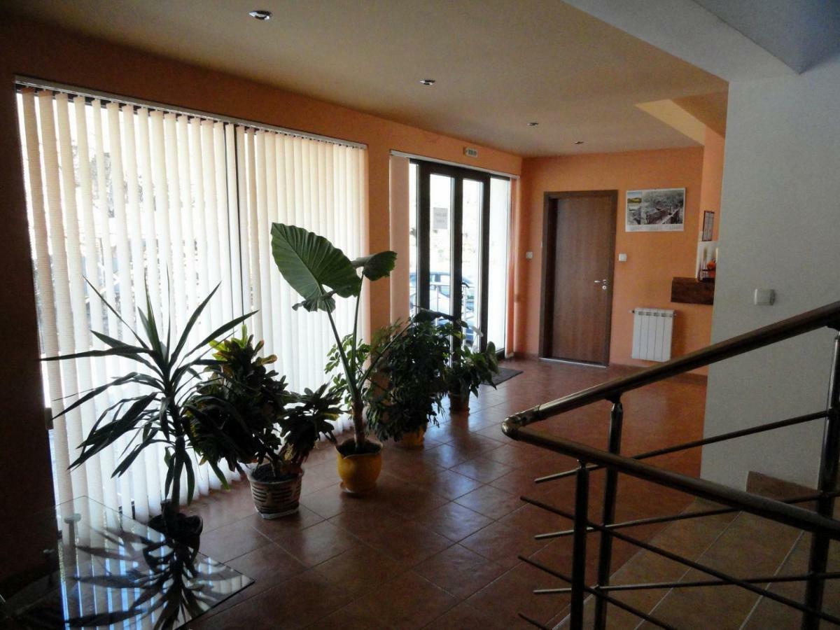 Hotel Aleksievata Kashta Gurgulyat Ngoại thất bức ảnh