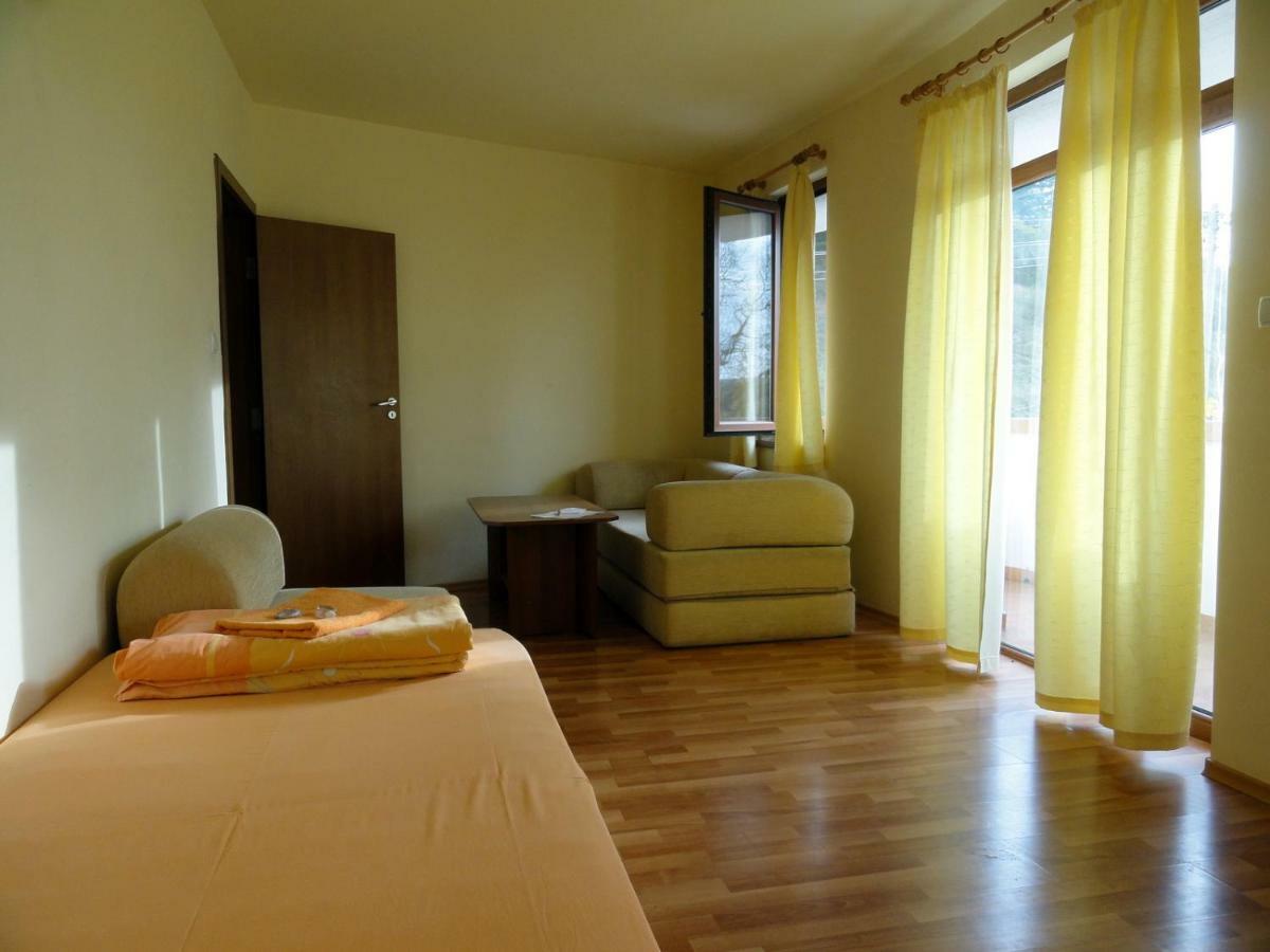 Hotel Aleksievata Kashta Gurgulyat Ngoại thất bức ảnh