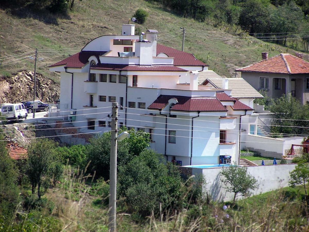 Hotel Aleksievata Kashta Gurgulyat Ngoại thất bức ảnh