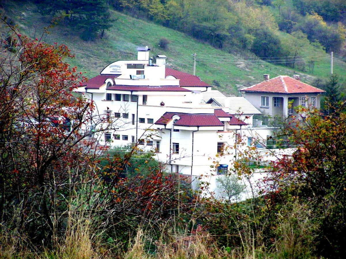 Hotel Aleksievata Kashta Gurgulyat Ngoại thất bức ảnh