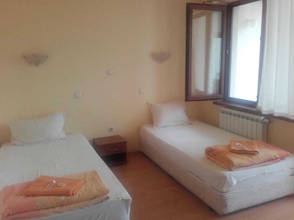 Hotel Aleksievata Kashta Gurgulyat Ngoại thất bức ảnh